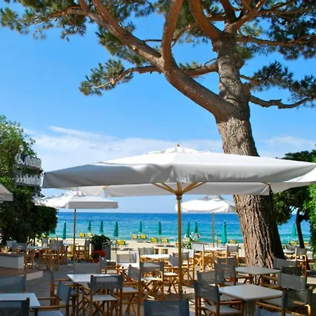 Szálloda Lorenza E Mini Spiaggia di Cavoli